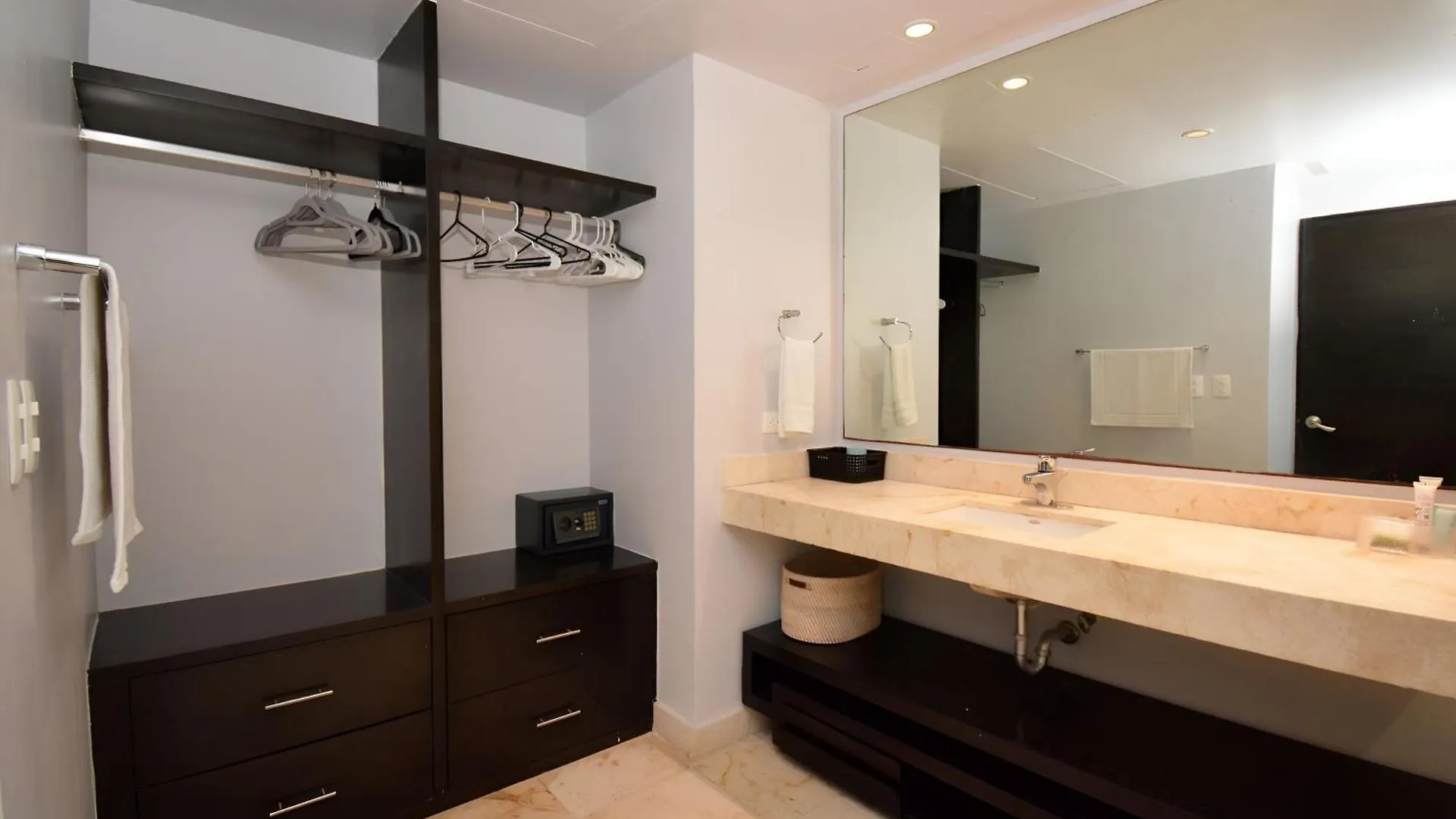 Best Beachfront Location At Elements Playa del Carmen